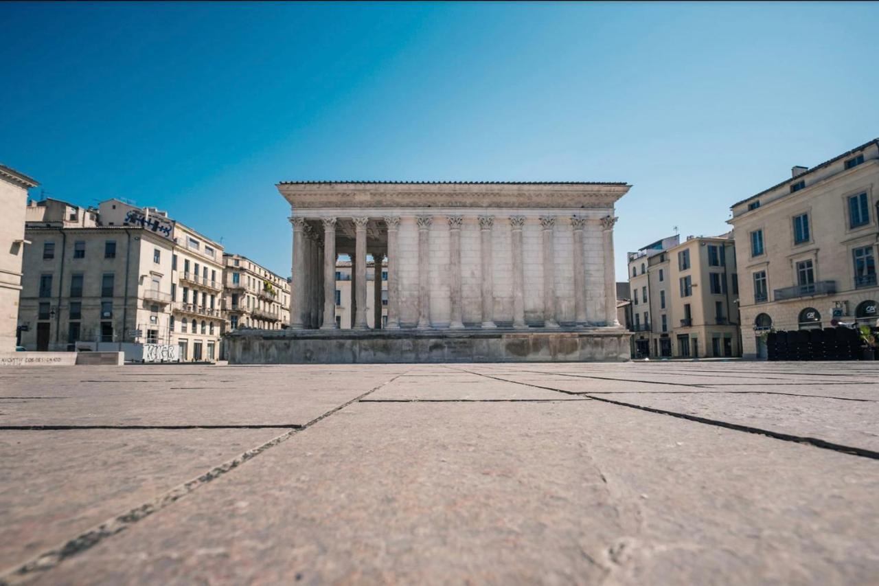 Roche Blanche - Terrasse Et Parking Nîmes Exterior foto