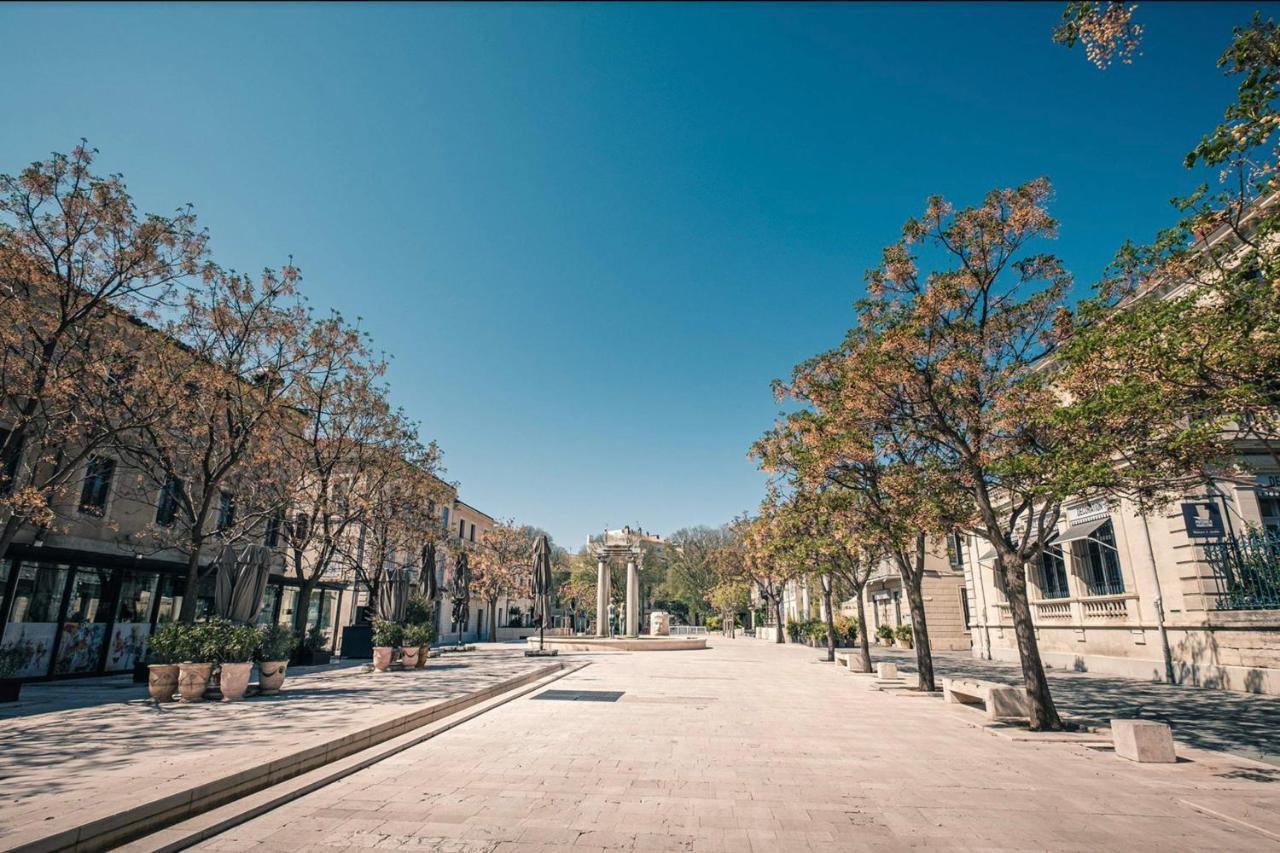 Roche Blanche - Terrasse Et Parking Nîmes Exterior foto
